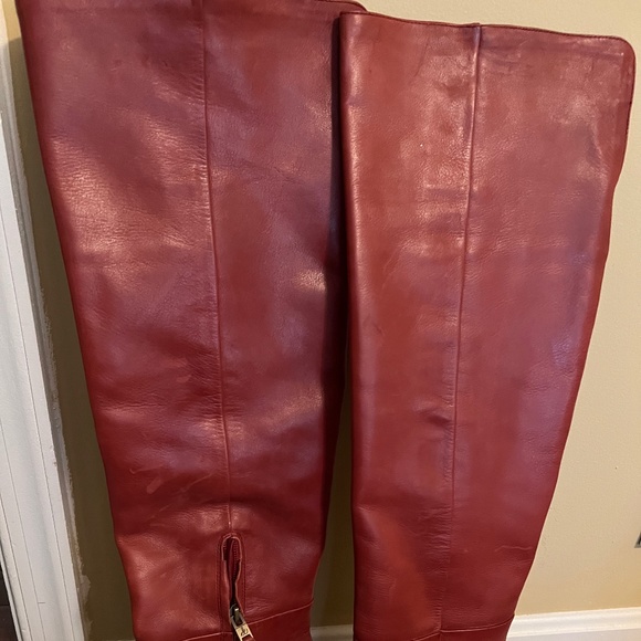 Boots - Picture 4 of 4